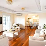 Spectacular Villa In Benalmadena